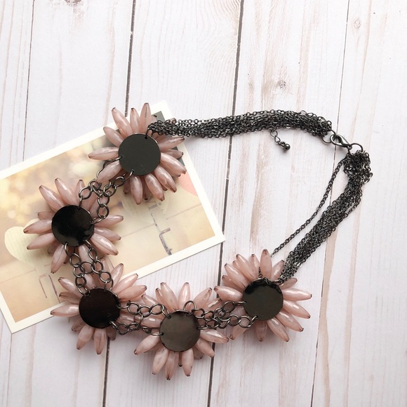 Anthropologie Pale blush Necklace - Picture 7 of 8